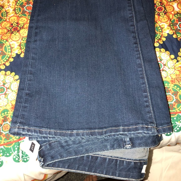 Blue jeans - Picture 2 of 5